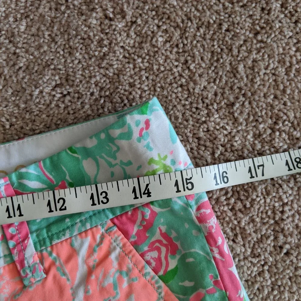 ⭐ Lilly Pulitzer Poolside Beach Print Callahan Shorts size 00